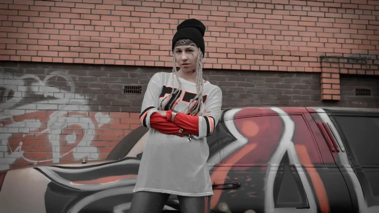 Baby hair i odrosty przy twarzy - stylizacja i cierpliwosc